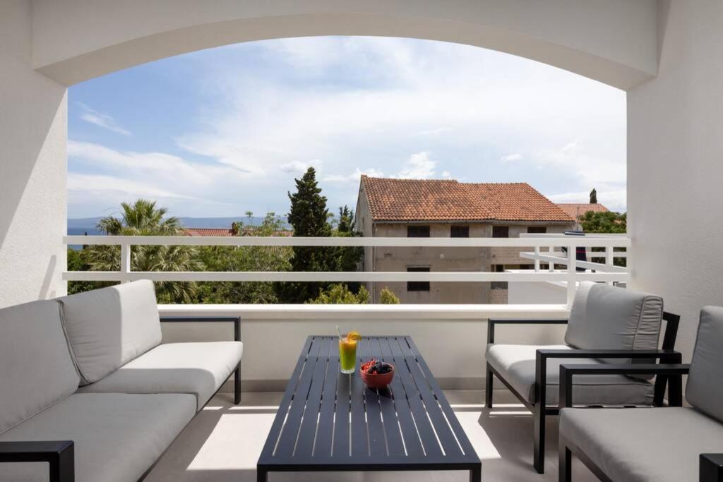 Holiday In Bol **** Blue Bagian luar foto