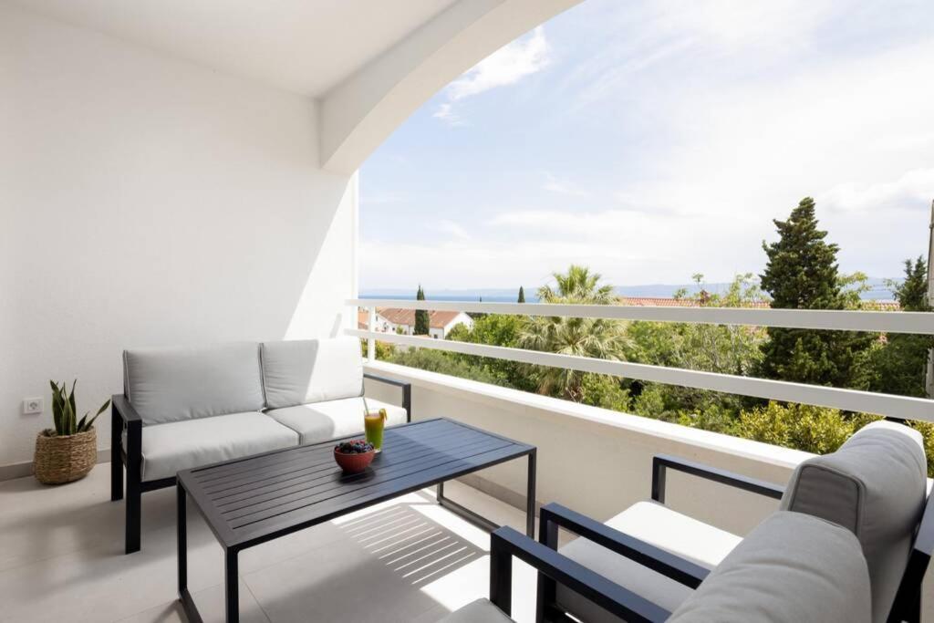 Holiday In Bol **** Blue Bagian luar foto
